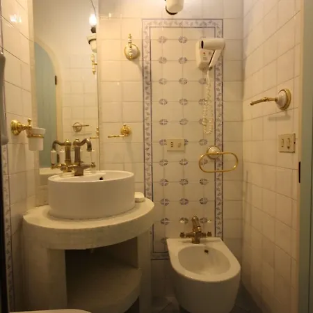 Andreina Hotel 2*